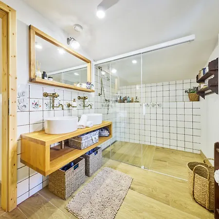 Hanicka By Interhome * Horní Maršov